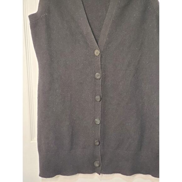 Lord & Taylor 100% Cashmere Sleeveless Cardigan Vest Women’s S Button Front - Picture 10 of 10